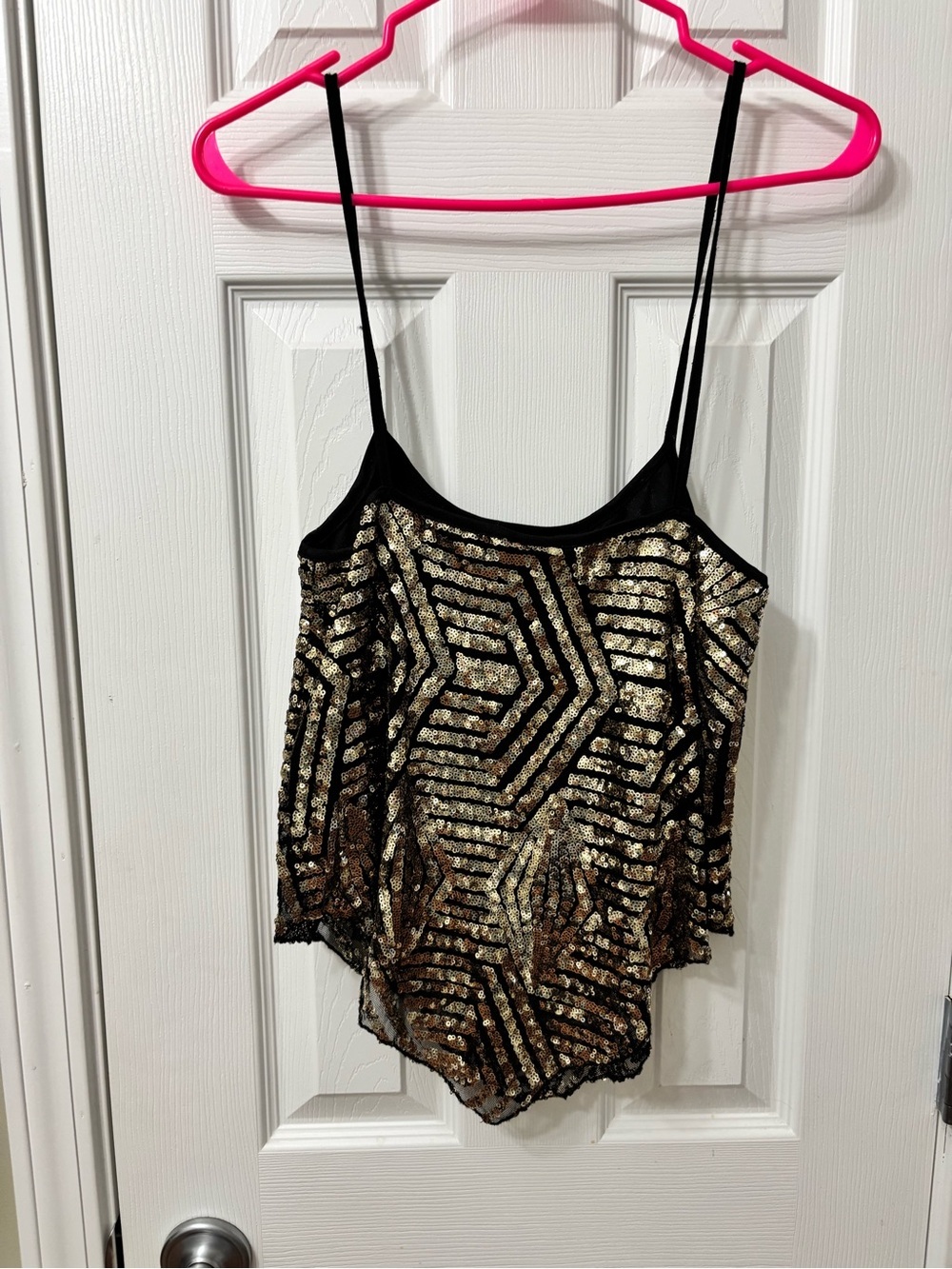 Y2K Rue21 Women’s Size Medium Black Gold Sequin Handkerchief Cami Crop Tank - Picture 5 of 6